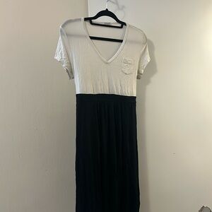 A Pea In The Pod Women’s Black & White Dress - size M
